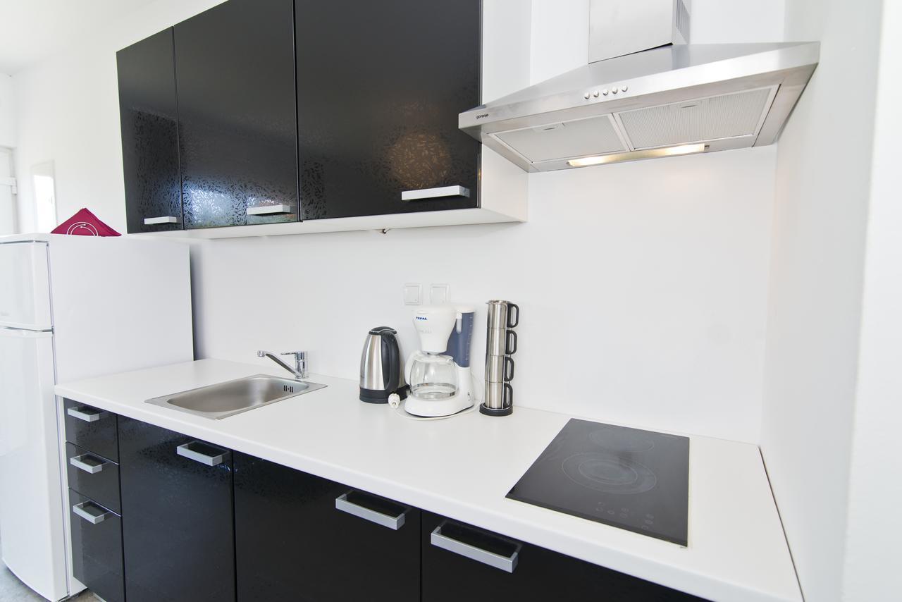 Rooms & Apartments Marinero Betina  Exterior foto