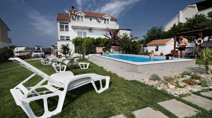 Rooms & Apartments Marinero Betina  Exterior foto